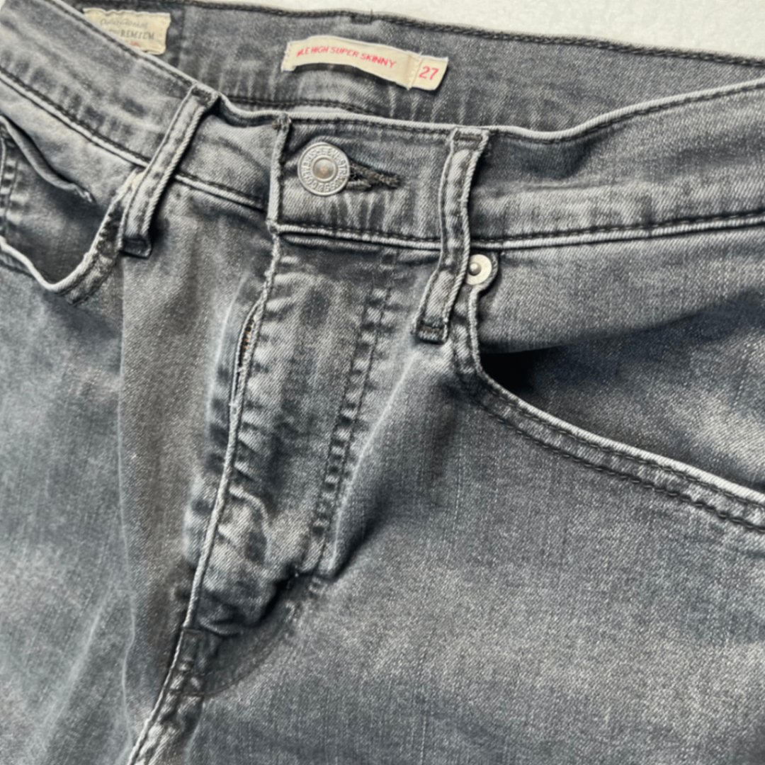pre-loved Levi&